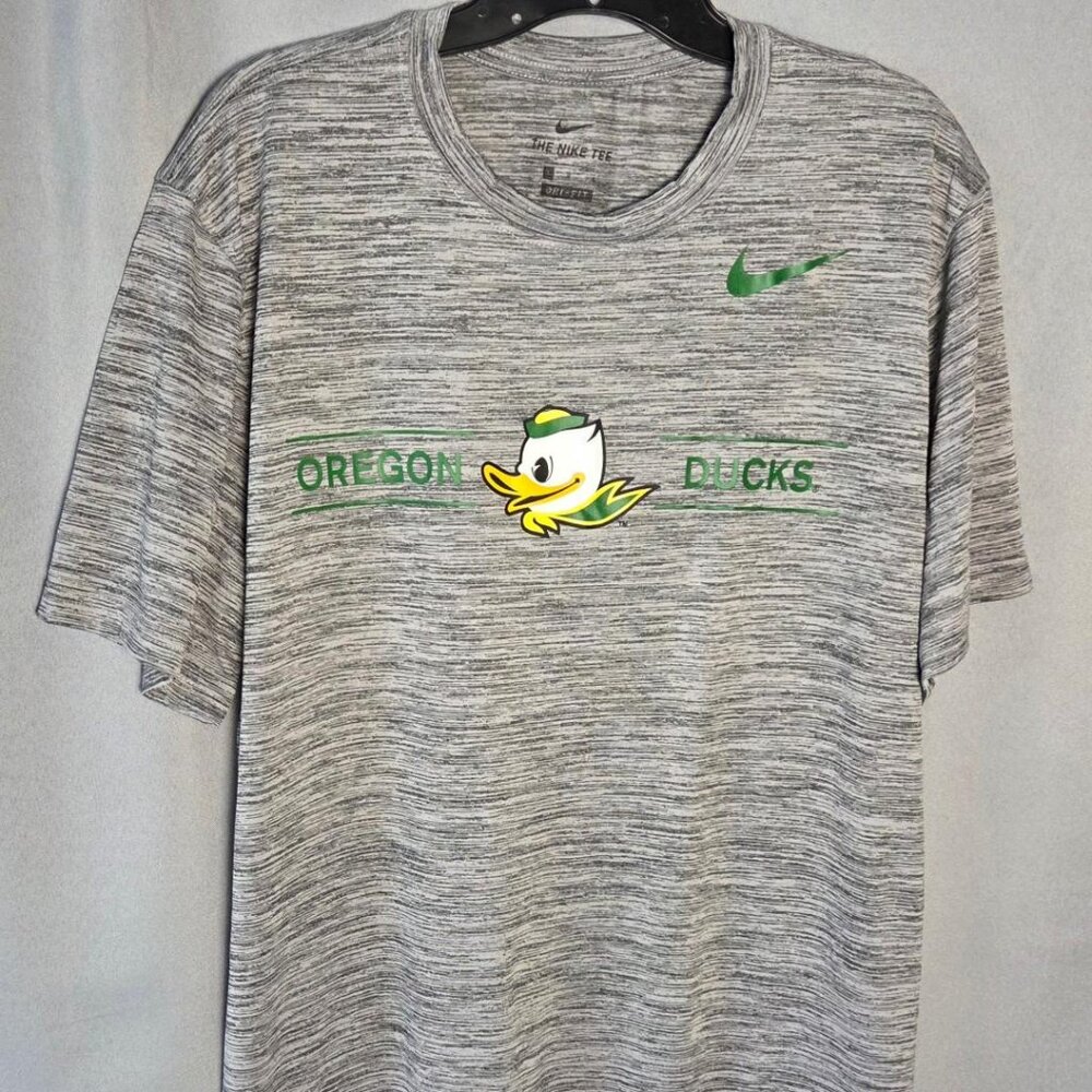Nike Dri-FIT Oregon Ducks T-Shirt Men’s Large Gray Athletic NCAA Graphic Tee